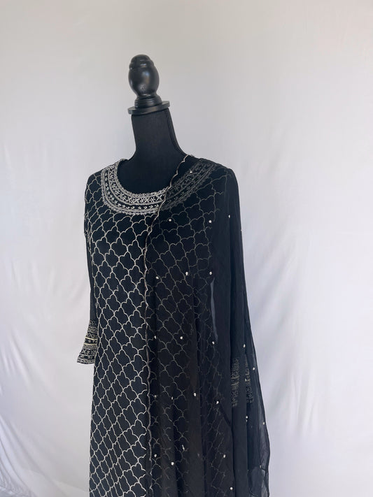 Black and Silver Garara
