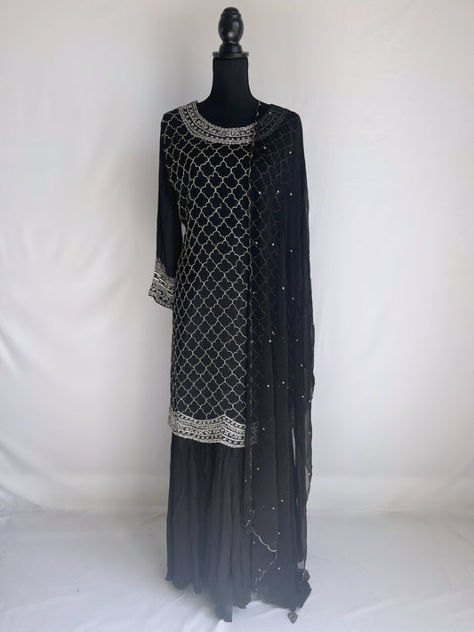 Black  and  Silver  Garara